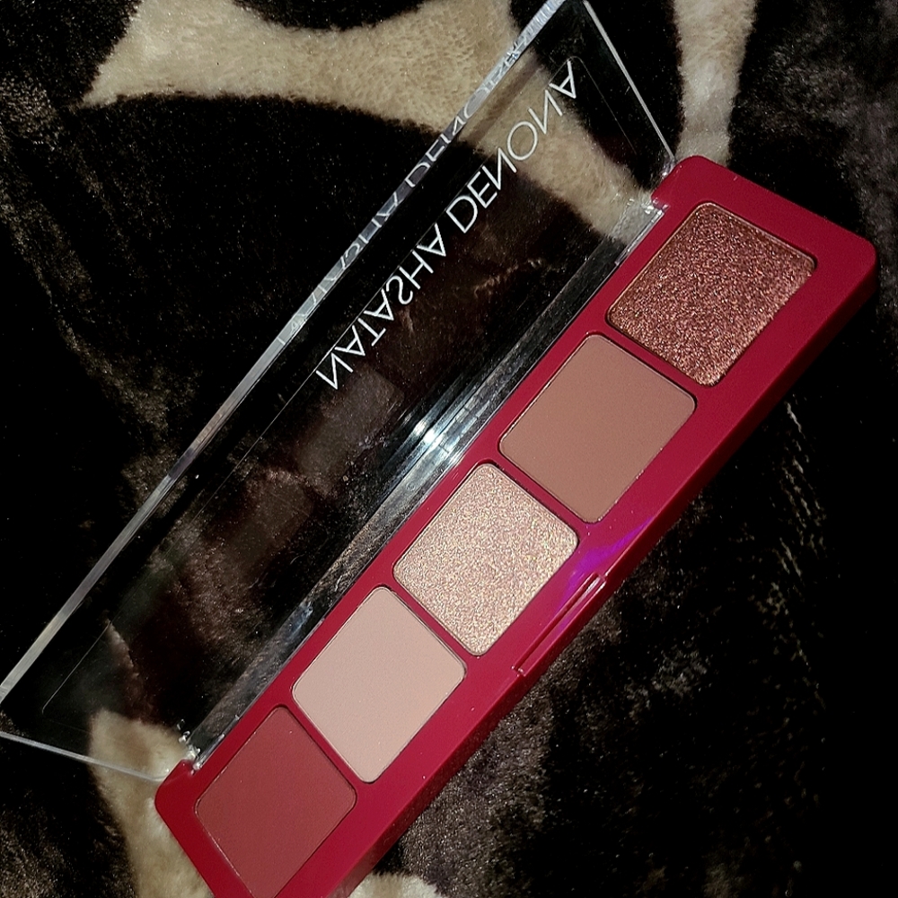 Make up pallet NEW